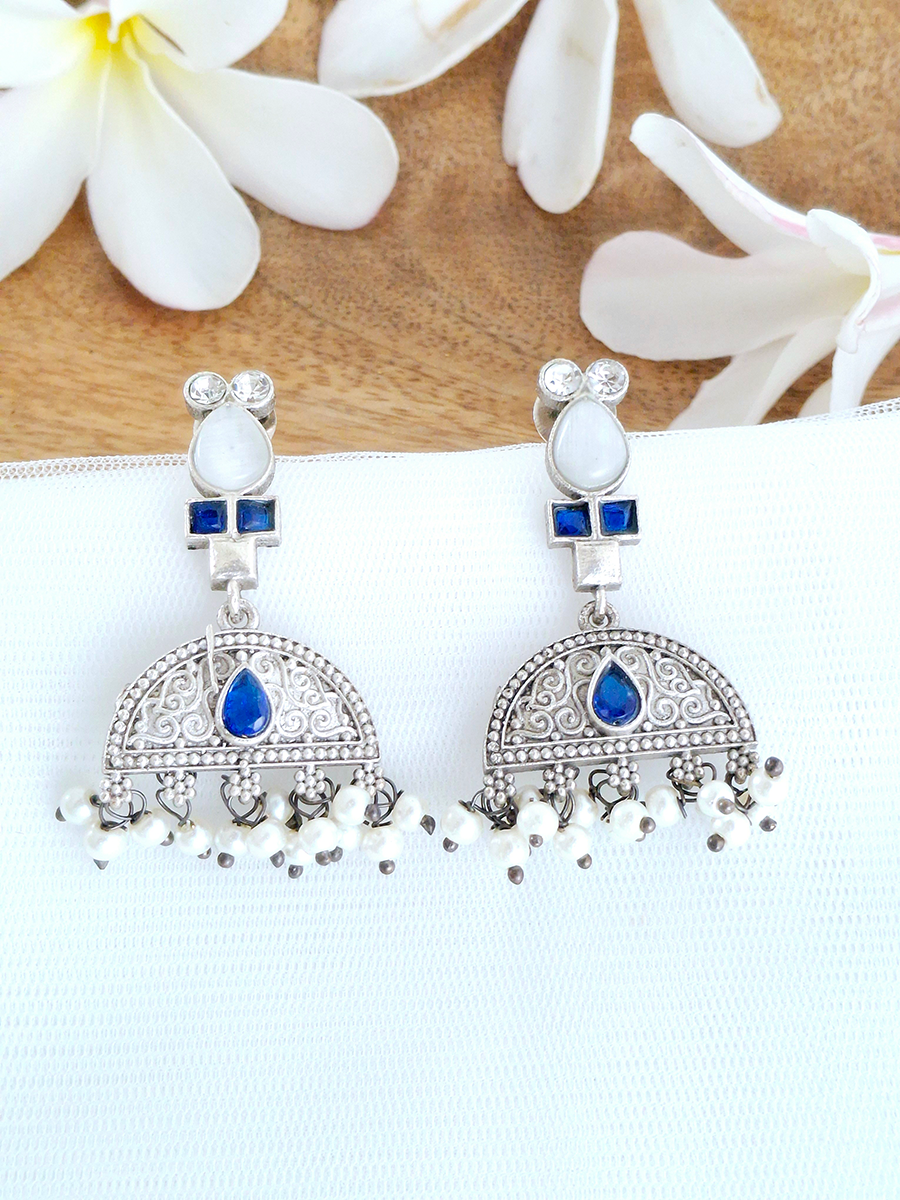 Antique Style Oxidised Kundan jhumki Earring with Pearl