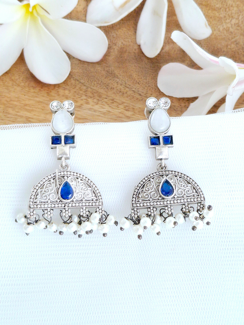 Antique Style Oxidised Kundan jhumki Earring with Pearl
