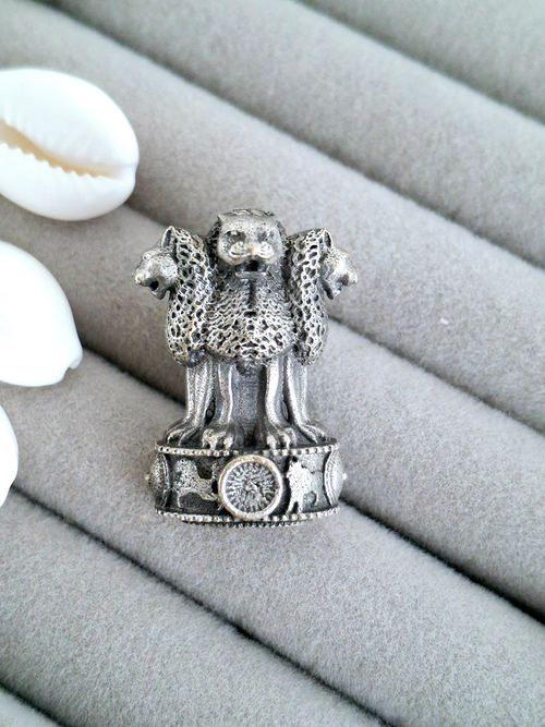 Ashoka Stambh Oxidised Stud