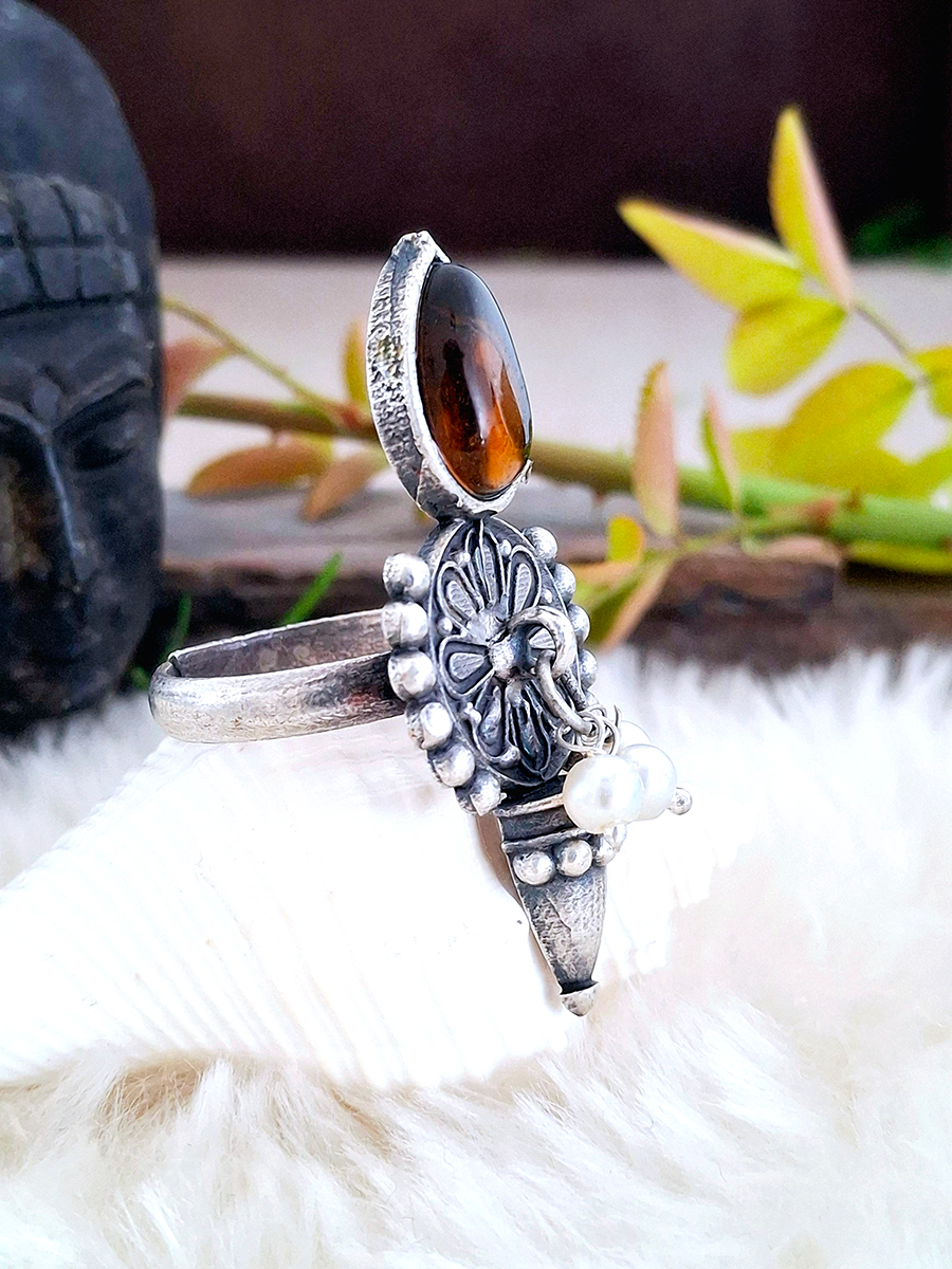 Chakra Monalisa Stone Oxidised Ring