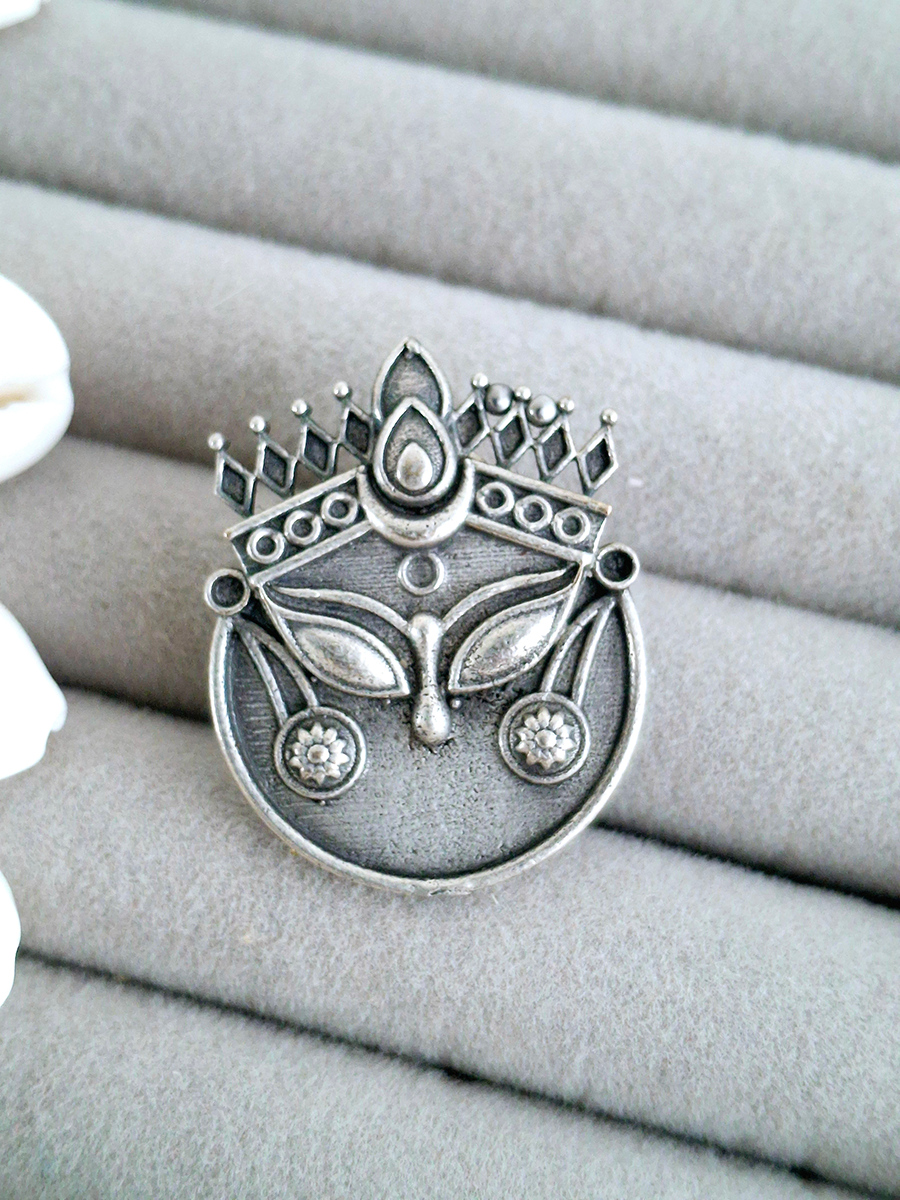 Devi Oxidised Stud
