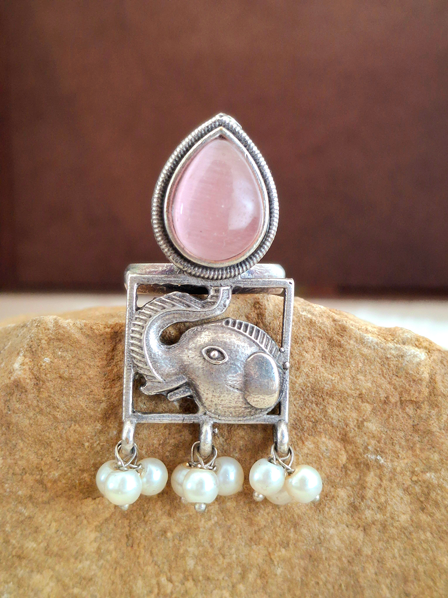 Elephant Face Monalisa Stone Oxidised Ring