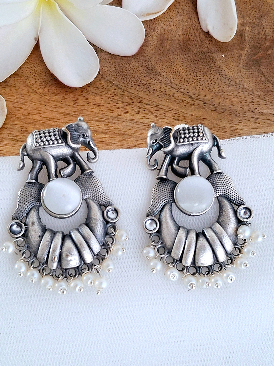 Elephant Hanging Oxidised Stone with Pearl Earring