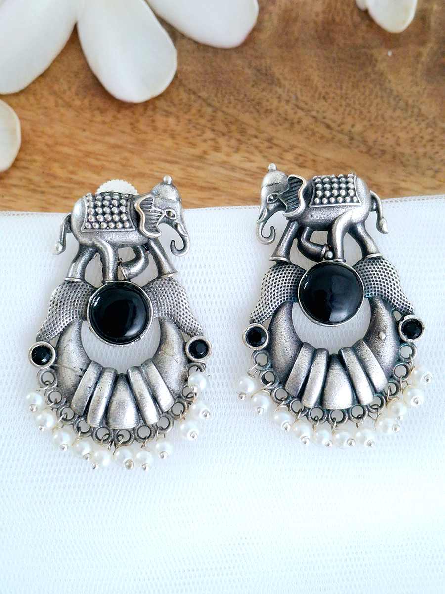 Elephant Hanging Oxidised Stone with Pearl Earring