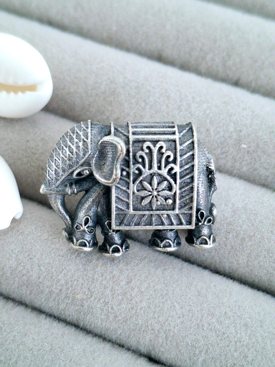 Elephant Oxidised Stud