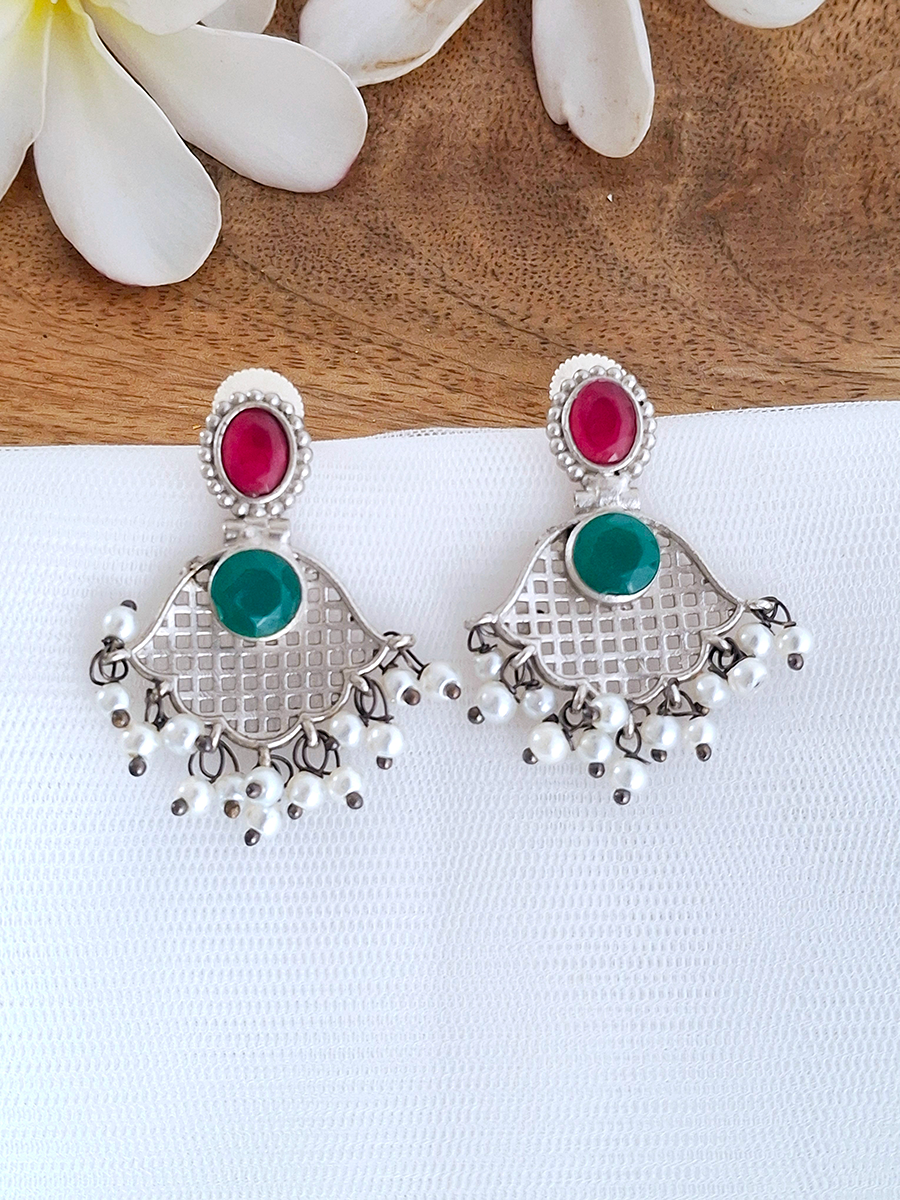 Jhalar Oxidised Stone Jhumki Earing with Pearl