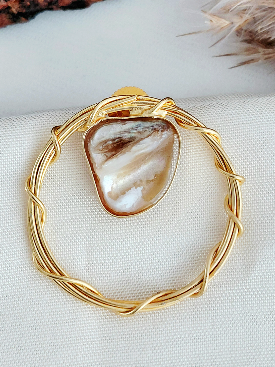 Mother of Pearl Stylish Round Earring