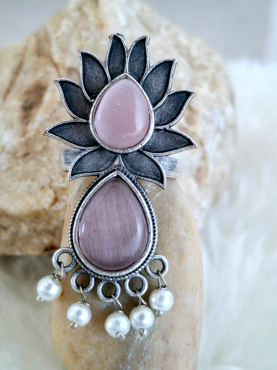 Lotus Stone Oxidised Ring