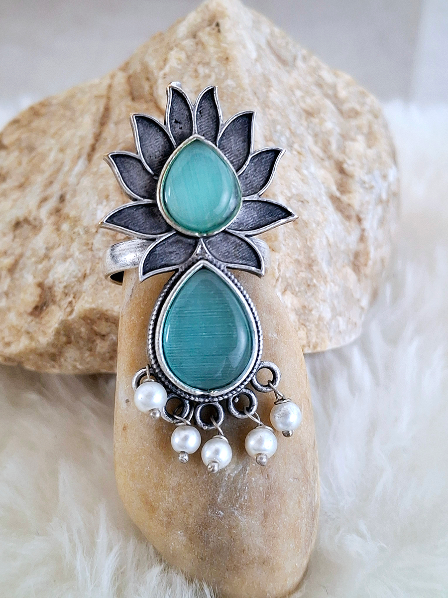 Lotus Stone Oxidised Ring