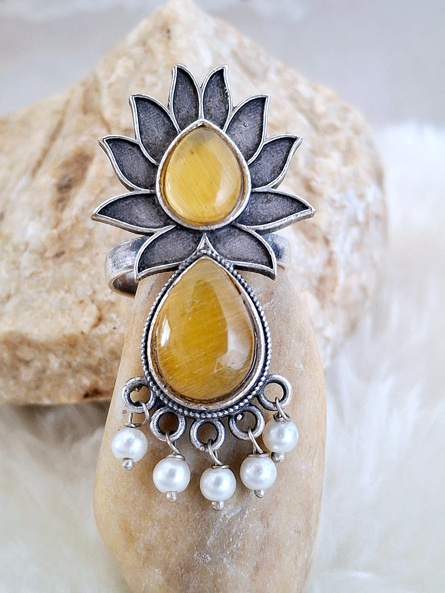 Lotus Stone Oxidised Ring