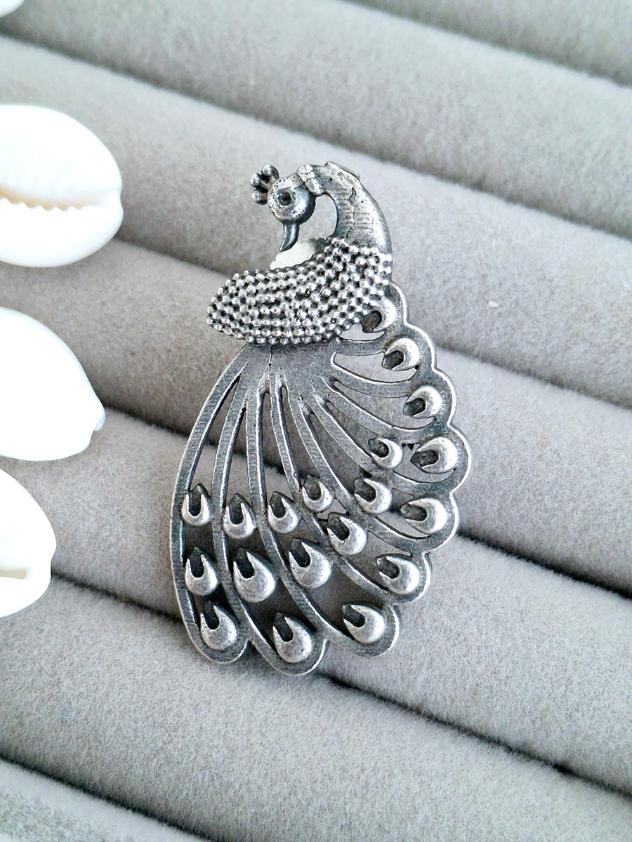 Peacock Oxidised Stud