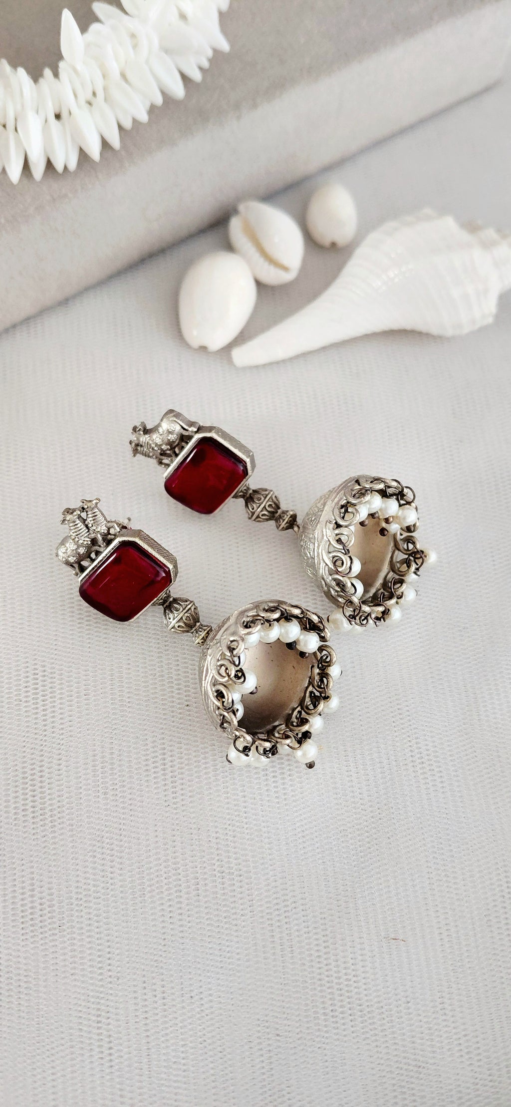 Silver Replica Nandi Minimal Jhumki