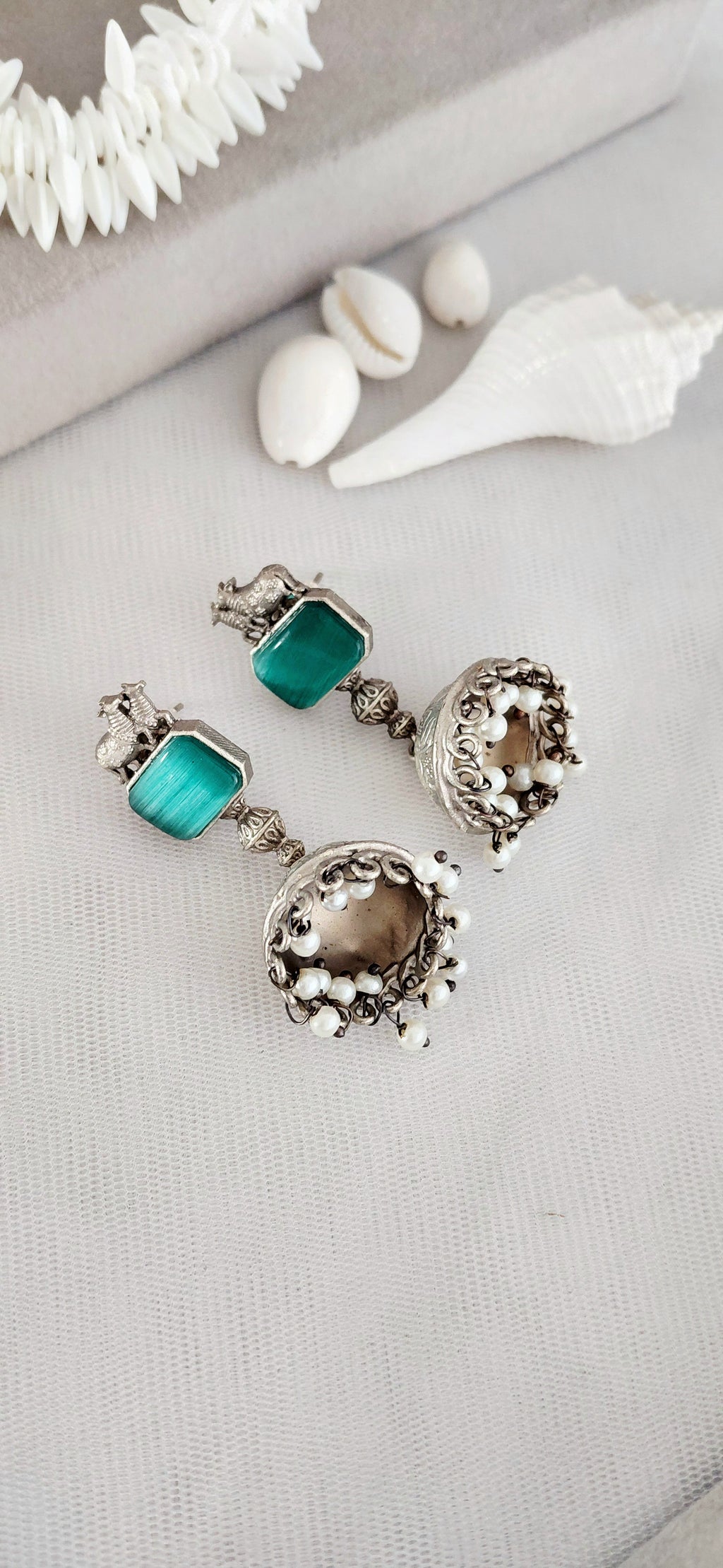 Silver Replica Nandi Minimal Jhumki