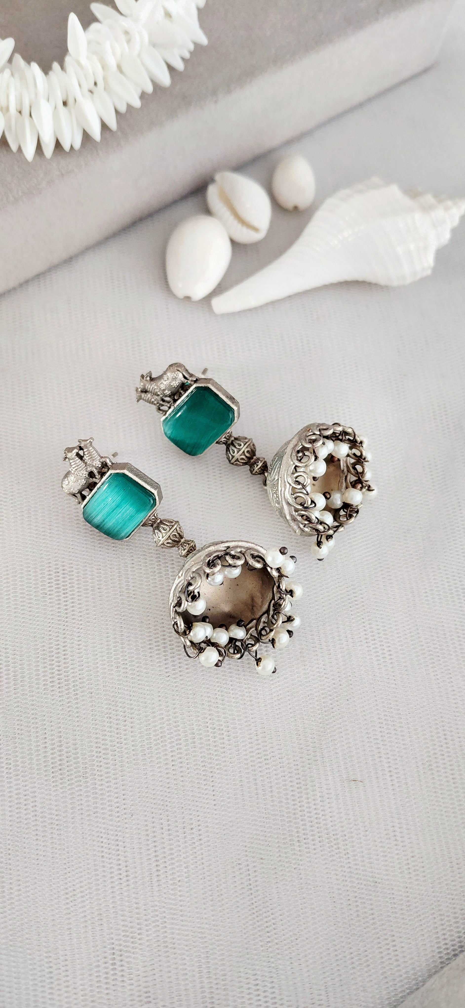 Silver Replica Nandi Minimal Jhumki