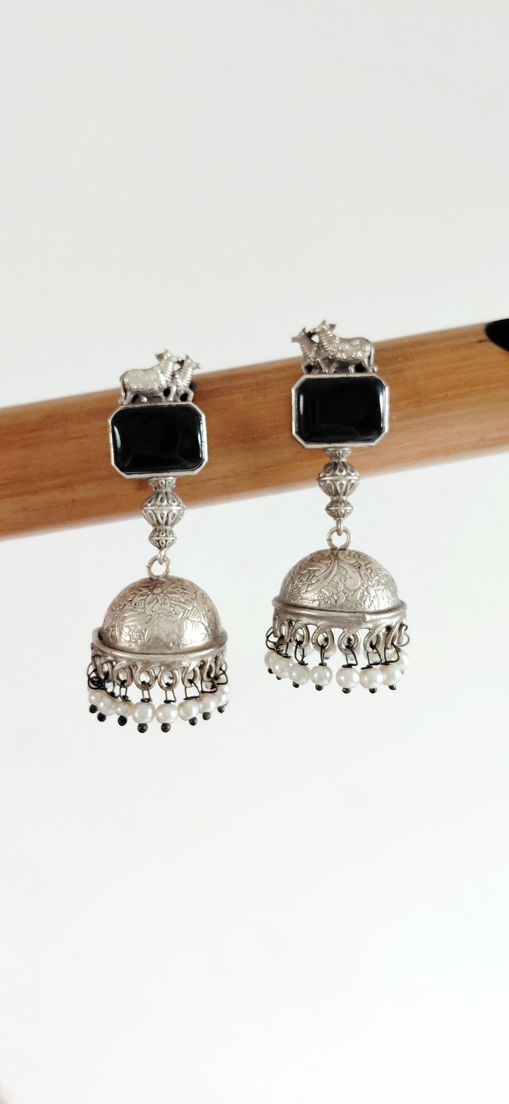 Silver Replica Nandi Minimal Jhumki