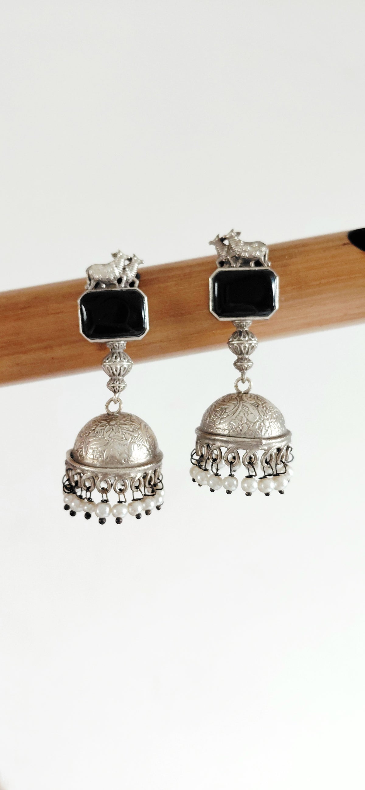 Silver Replica Nandi Minimal Jhumki