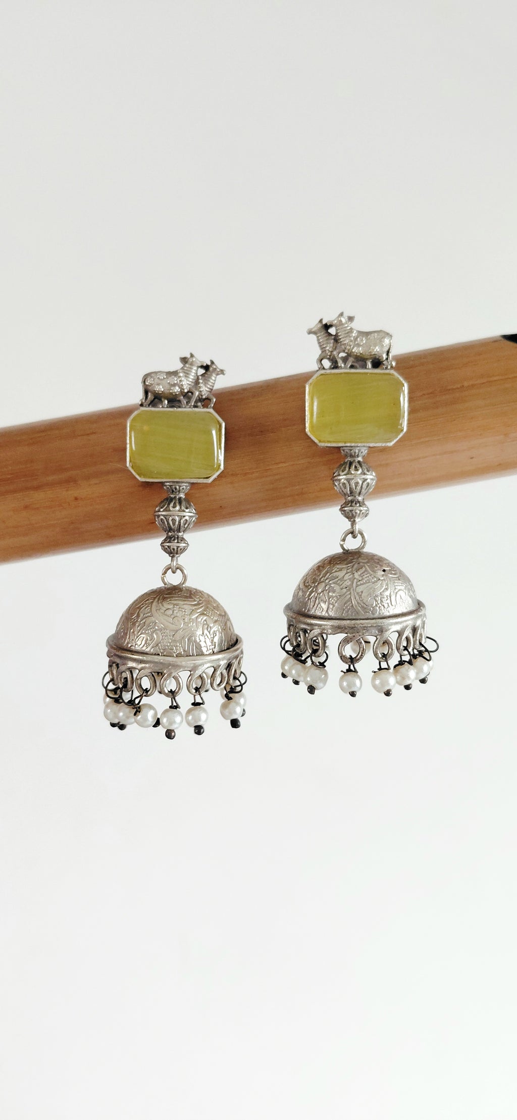 Silver Replica Nandi Minimal Jhumki