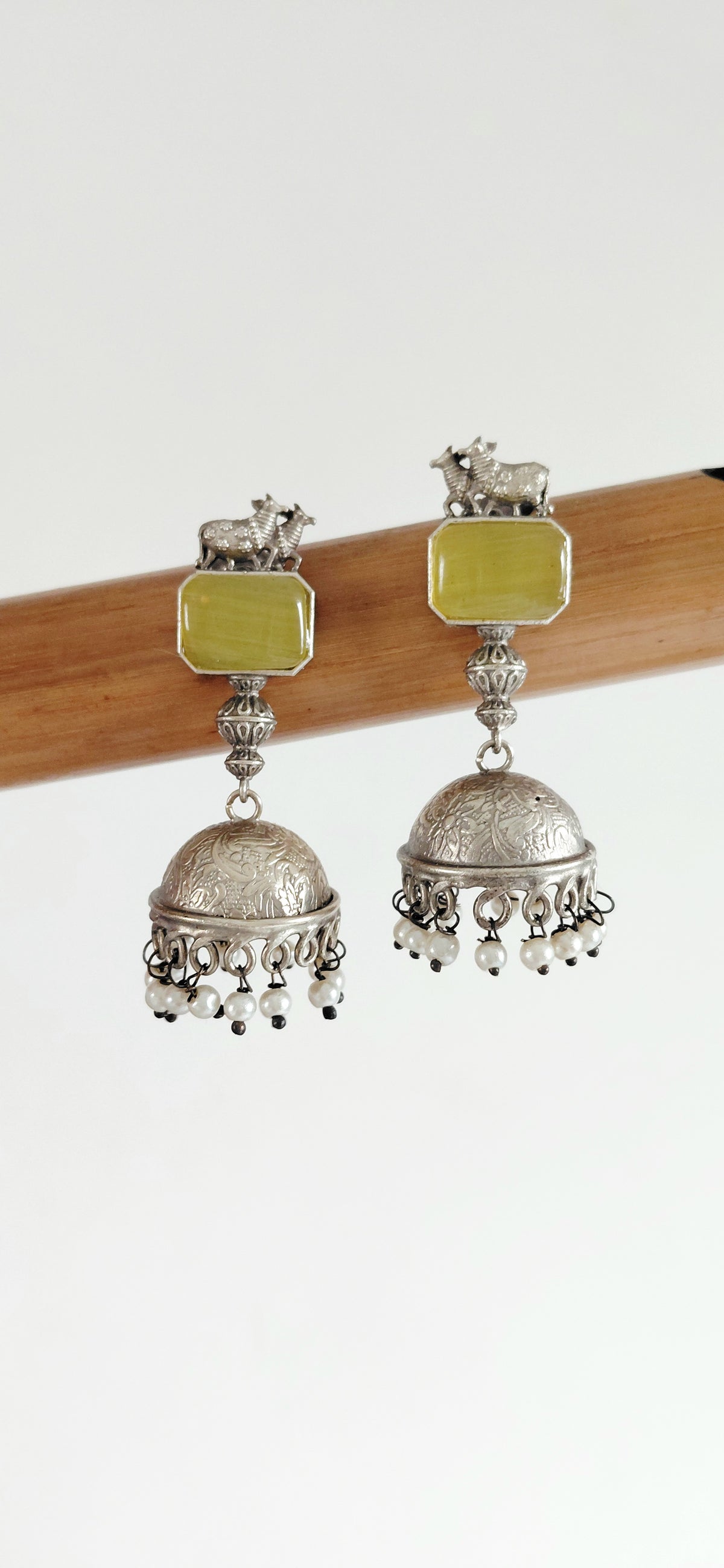 Silver Replica Nandi Minimal Jhumki